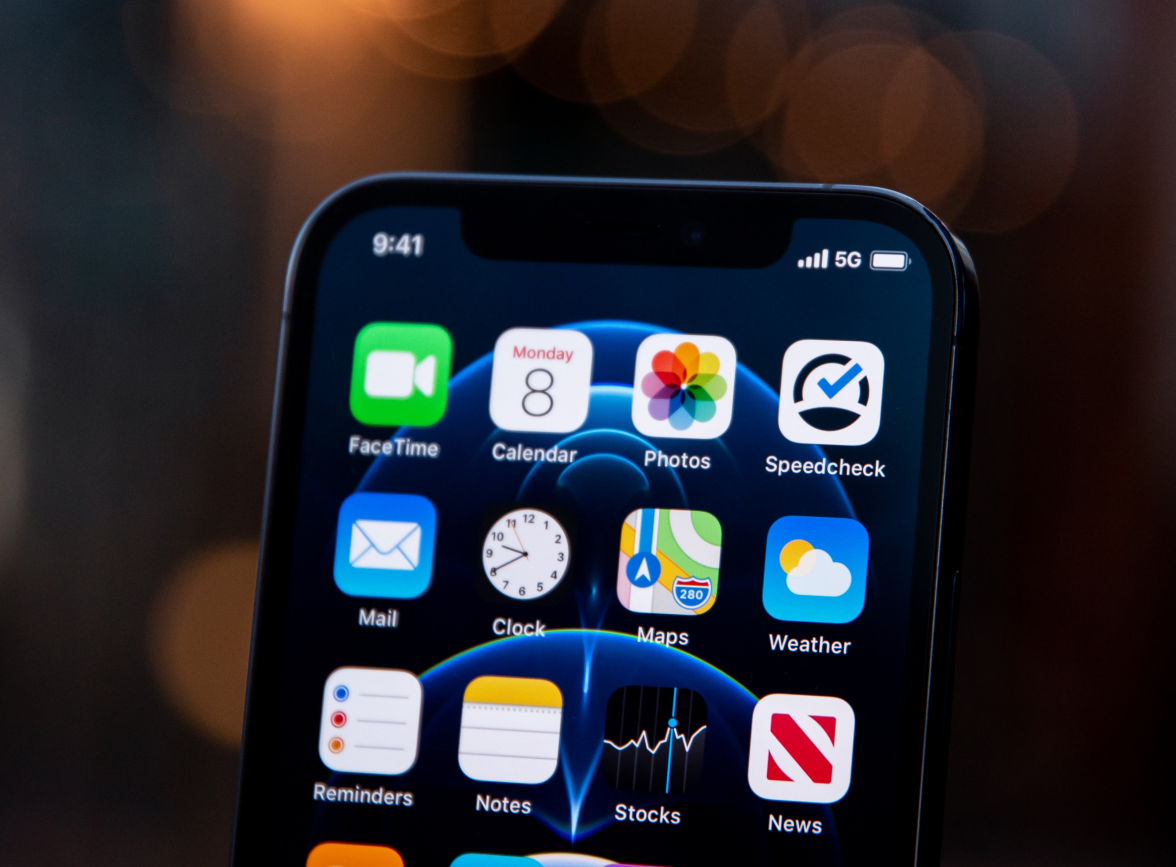 莺歌海镇苹果手机维修分享为什么 iPhone 12 在冬季会自动关机 